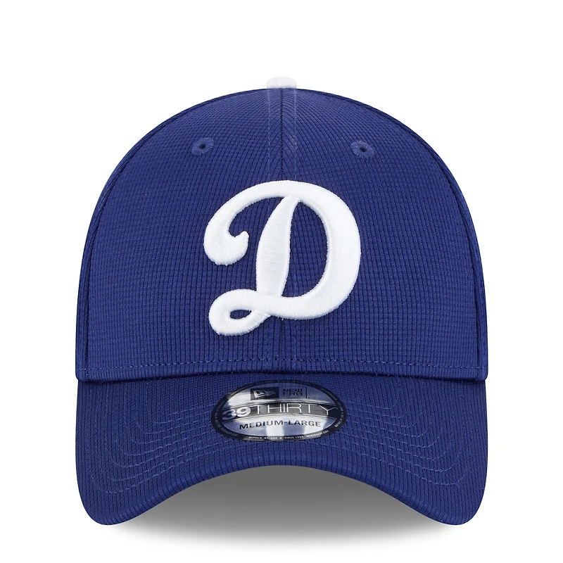 Casquette d'entraînement de printemps 2025 39THIRTY Flex bleu foncé pour homme des Los Angeles Dodgers New Era