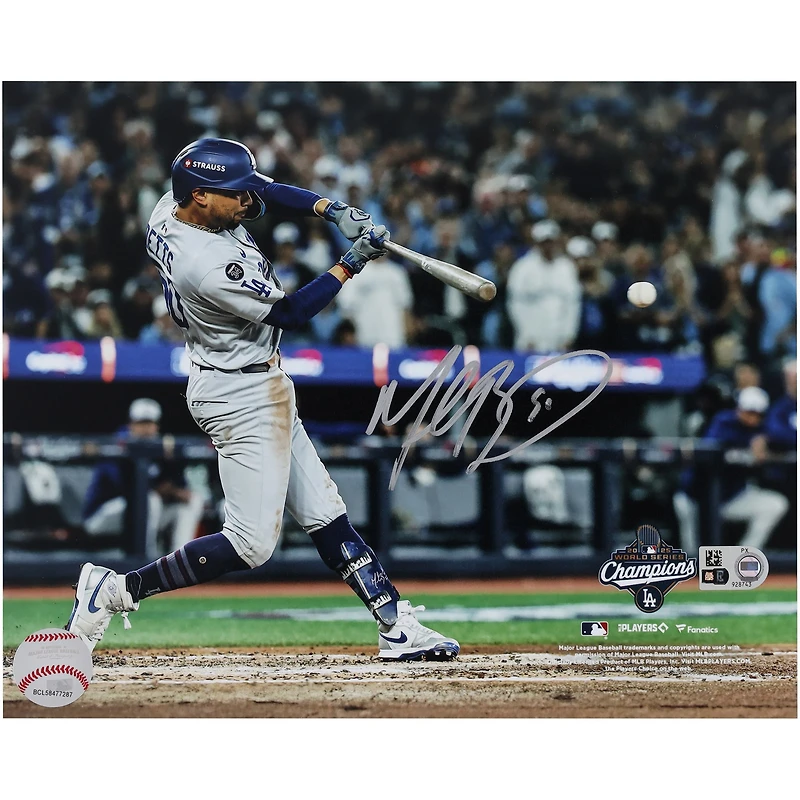 Photographie autographiée de Mookie Betts, champion des World Series 2025 des Dodgers de Los Angeles (8" x 10")