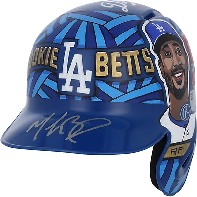 Casque miniature autographié par Mookie Betts des Los Angeles Dodgers - Illustration de Mike Floyd - Édition limitée n°1 sur 5
