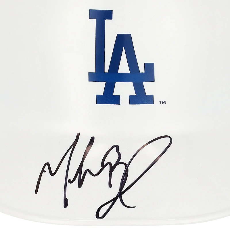 Casque de frappeur Rawlings Alternate Chrome autographié par Mookie Betts des Los Angeles Dodgers - Exclusivité Fanatics