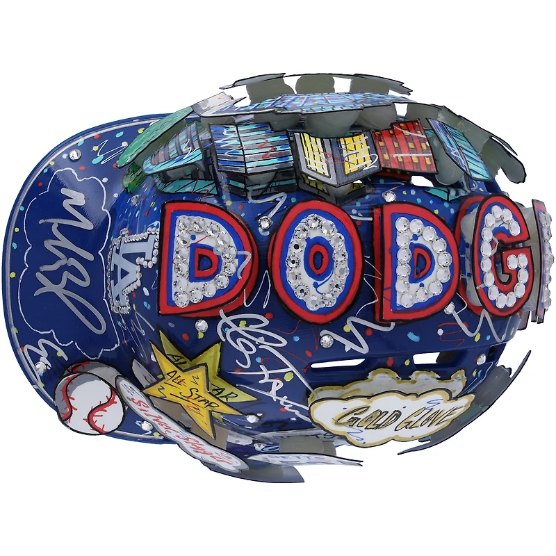 Casque de frappeur Rawlings bleu autographié par Mookie Betts des Los Angeles Dodgers - Illustration de Charles Fazzino