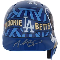 Casque Rawlings miniature autographié par Mookie Betts des Los Angeles Dodgers - Illustration de Mike Floyd - Édition limitée à 5 exemplaires