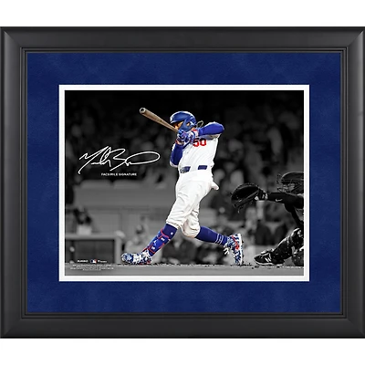 Photographie encadrée de 11"x 14" de Mookie Betts des Dodgers de Los Angeles