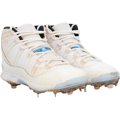 Mookie Betts, Dodgers de Los Angeles, chaussures Jordan blanches utilisées lors du match contre les Tigers de Détroit le 28 mars 2025 : 3-5, 2 circuits, 4 points produits, 3 points.