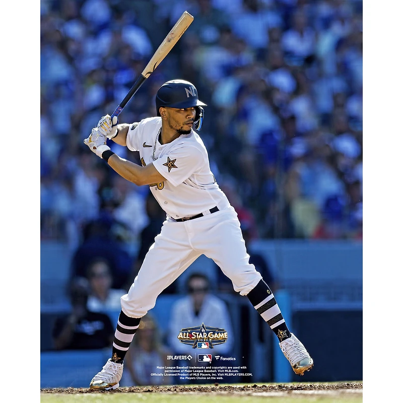 Photo des batteurs non signés de Mookie Betts Dodgers Los Angeles en maillot blanc lors du match étoiles la MLB 2022