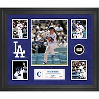 Collage encadré de 5 photos de Will Smith des Dodgers de Los Angeles avec un morceau de ballon utilisé lors du match