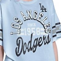 T-shirt court bleu clair Starter Los Angeles Dodgers pour femmes, modèle « Hurry Up Offense ».