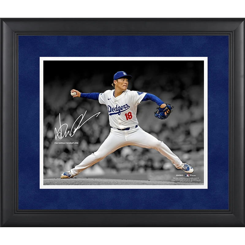 Photographie encadrée de Yoshinobu Yamamoto des Dodgers de Los Angeles, fac-similé de la signature, 11" x 14"