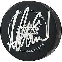Rondelle de match officielle autographiée par Adrian Kempe des Kings de Los Angeles