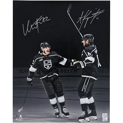Photographie autographiée 16" x 20" d'Anze Kopitar et Kevin Fiala des Los Angeles Kings
