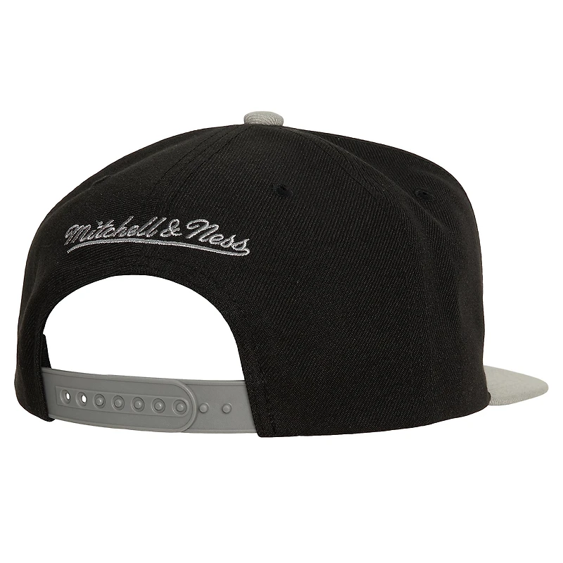 Men's Mitchell & Ness Black Los Angeles Kings Core Team Ground 2.0 Snapback Hat