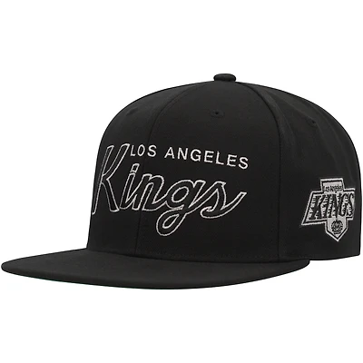 Casquette Snapback noire Mitchell & Ness des Kings de Los Angeles Core Team Script 2.0 pour hommes