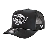 Casquette trucker New Era 9FIFTY noire Los Angeles Kings pour homme, style délavé.