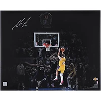 Photo dédicacée d'Austin Reaves (Los Angeles Lakers) - 40 x 50 cm (16 x 20 pouces) - Victoire contre Minnesota