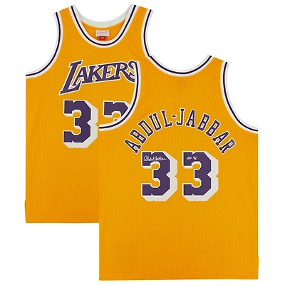 Maillot Swingman 1984-85 dédicacé par Kareem Abdul-Jabbar des Los Angeles Lakers avec l'inscription "HOF 95"