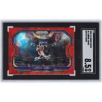 Carte Panini Prizm Red Ice Prizm #1 SGC 8.5 authentifiée LeBron James Los Angeles Lakers 2020-21