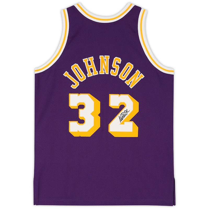 Maillot authentique Mitchell & Ness violet autographié de Magic Johnson, Los Angeles Lakers