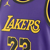Maillot Jordan Brand violet Los Angeles Lakers Swingman Replica pour homme - Édition Statement