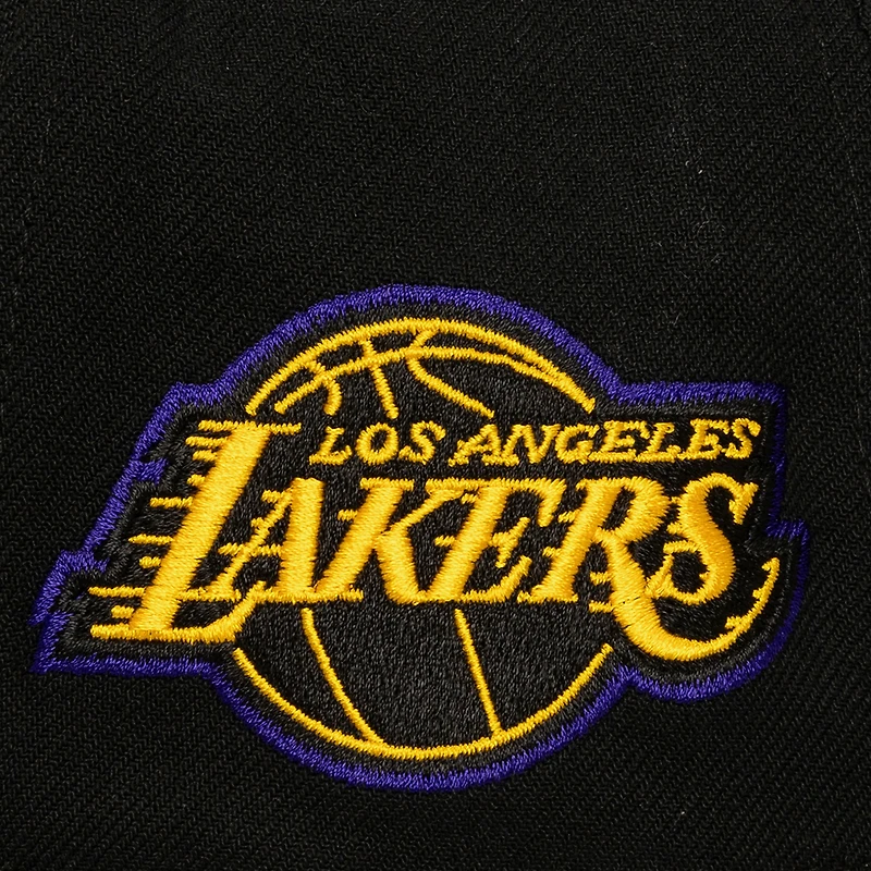 Men's Mitchell & Ness Black Los Angeles Lakers Class Act Pro Snapback Hat