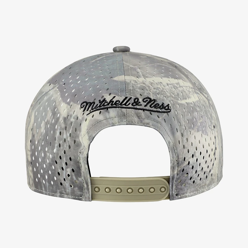Men's Mitchell & Ness Camo Los Angeles Lakers Perfect Pro Adjustable Hat