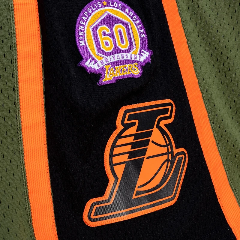 Mitchell & Ness Olive Los Angeles Lakers Hardwood Classics Flight Edition Swingman pour homme - Short