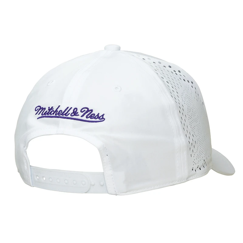 Men's Mitchell & Ness White Los Angeles Lakers Perfect Lightweight Pro Crown Adjustable Hat