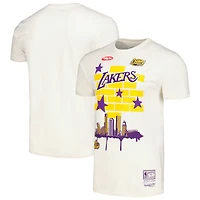 T-shirt Mitchell & Ness x Tats Cru crème Los Angeles Lakers Hardwood Classics City pour hommes
