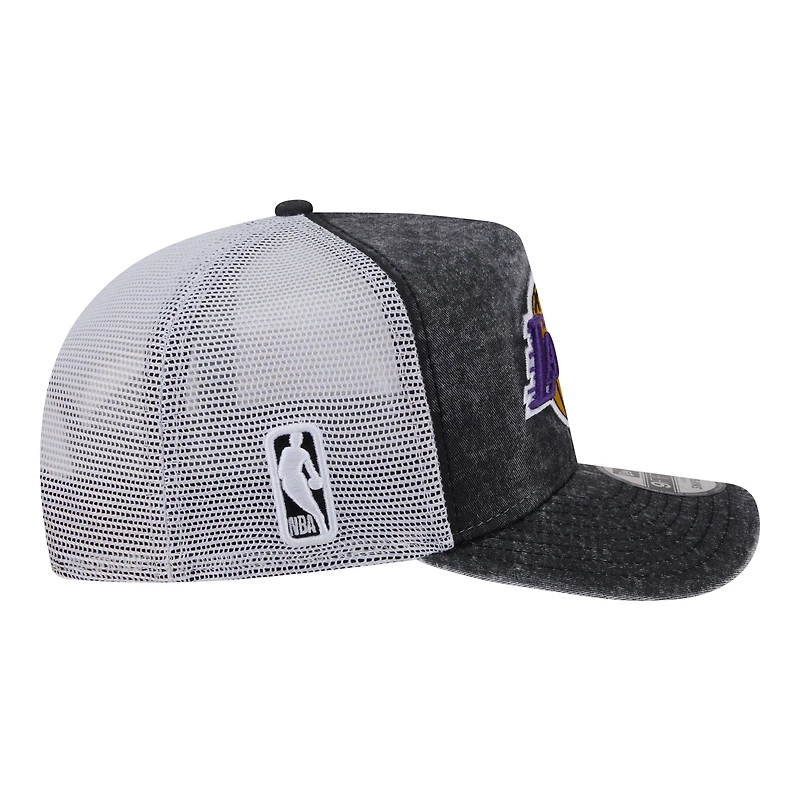 Men's New Era  Black/White Los Angeles Lakers Washed Meshback 9FIFTY Adjustable Hat