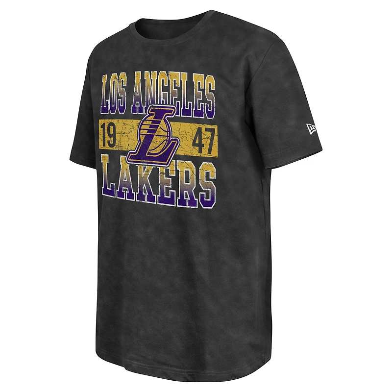 Men's New Era Black Los Angeles Lakers Enzyme Washed Oversized T-Shirt