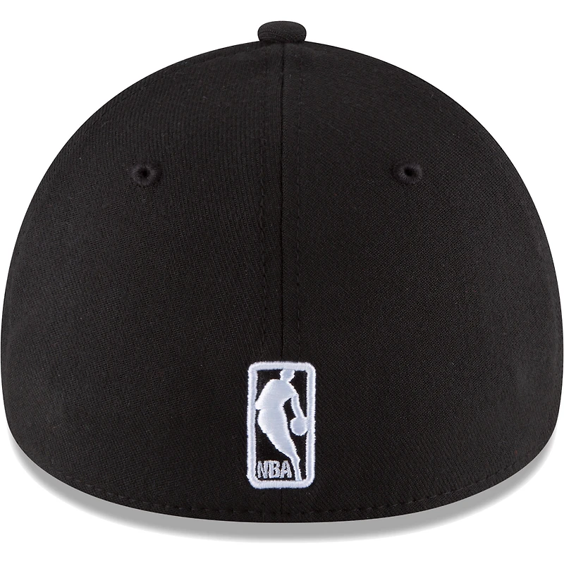 Men's New Era Purple Los Angeles Lakers Team Classic 39THIRTY Flex Hat