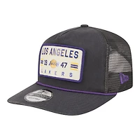 Casquette trucker ajustable New Era 19TWENTY pour homme, couleur anthracite, avec écusson délavé des Los Angeles Lakers.