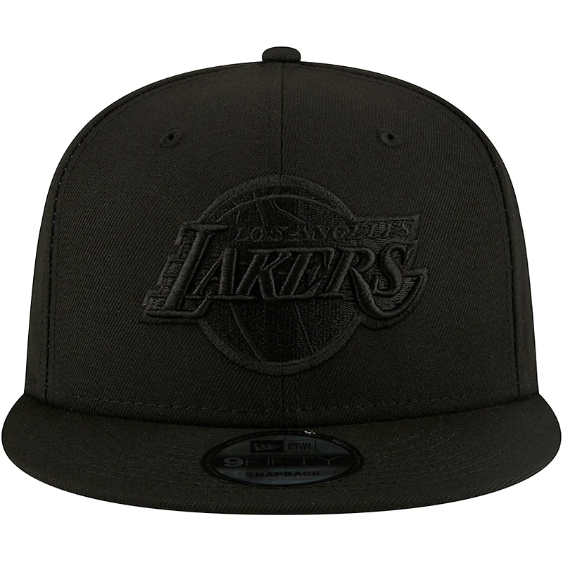 Men's New Era Los Angeles Lakers Black On Black 9FIFTY Snapback Hat