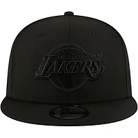 Men's New Era Los Angeles Lakers Black On Black 9FIFTY Snapback Hat