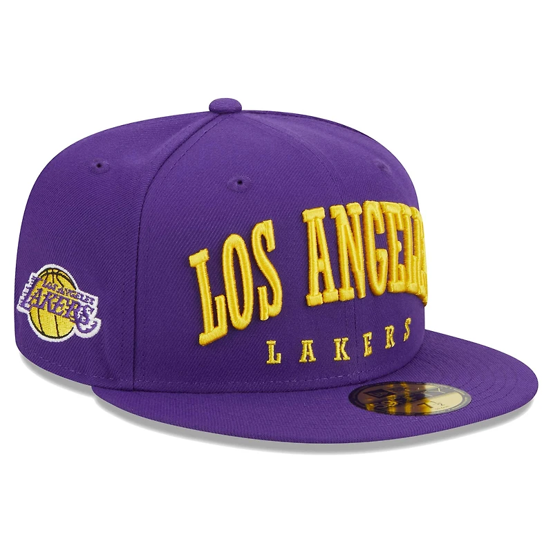 Casquette ajustée 59FIFTY violette Los Angeles Lakers Big Arch Text pour homme New Era