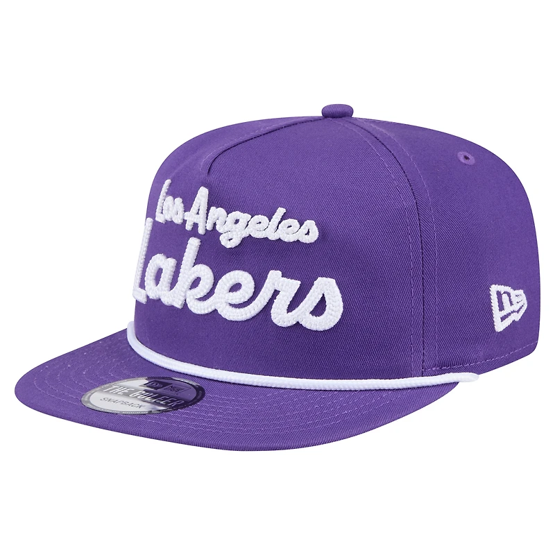 Casquette snapback de golfeur violette New Era pour homme avec texte de l'équipe des Los Angeles Lakers