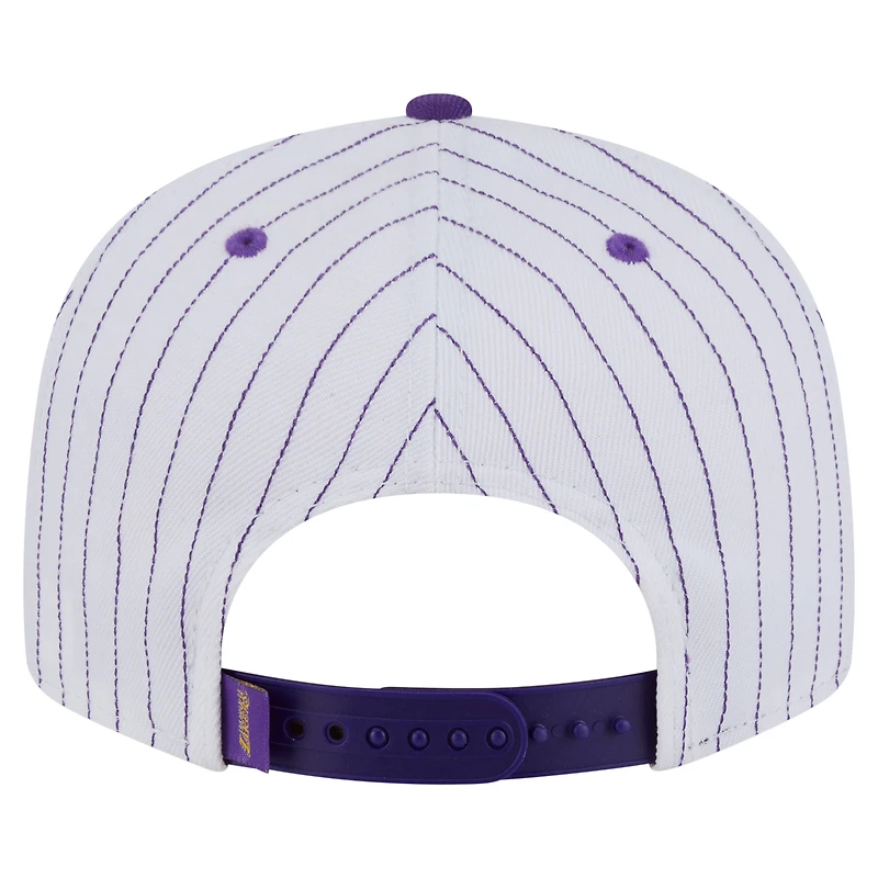 Casquette snapback New Era blanche à rayures fines Deceptor 9FIFTY des Los Angeles Lakers pour homme