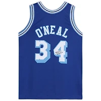Maillot Swingman Mitchell & Ness bleu royal autographié par Shaquille O'Neal des Los Angeles Lakers 1996-97