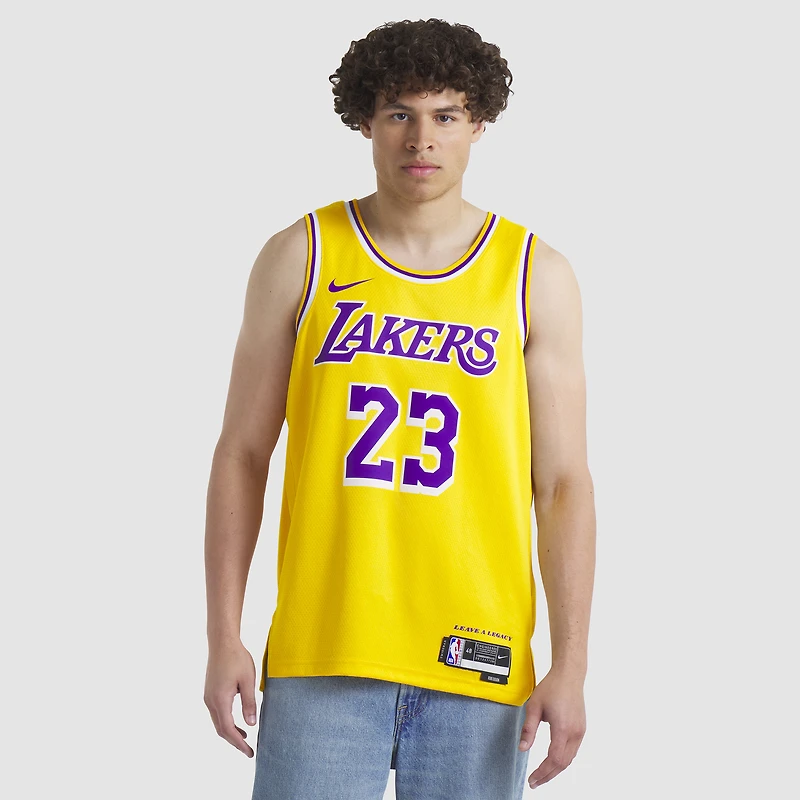 Unisexe Nike LeBron James Jaune Los Angeles Lakers Swingman Player Jersey - Icon Edition