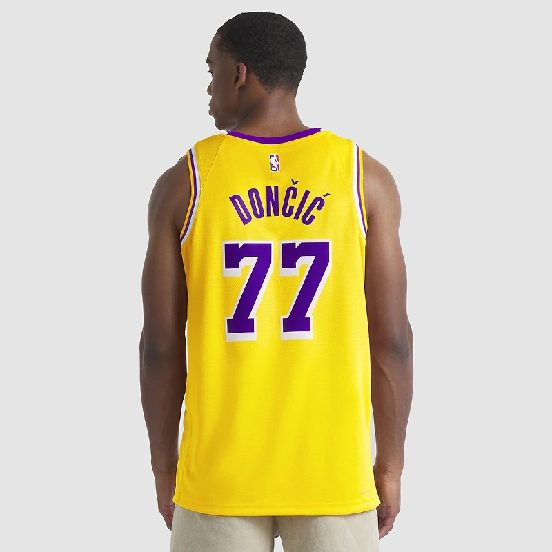 Maillot Nike Swingman Luka Dončić doré unisexe des Los Angeles Lakers - Édition Icon