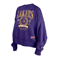 Sweat-shirt oversize violet à imprimé rétro des Los Angeles Lakers de New Era pour femme, coupe boxy et délavé aux enzymes