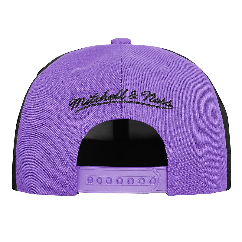 Youth Mitchell & Ness White Los Angeles Lakers Mascot Snapback Hat