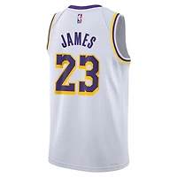 Maillot Swingman Nike LeBron James blanc Los Angeles Lakers pour enfant - Édition Association