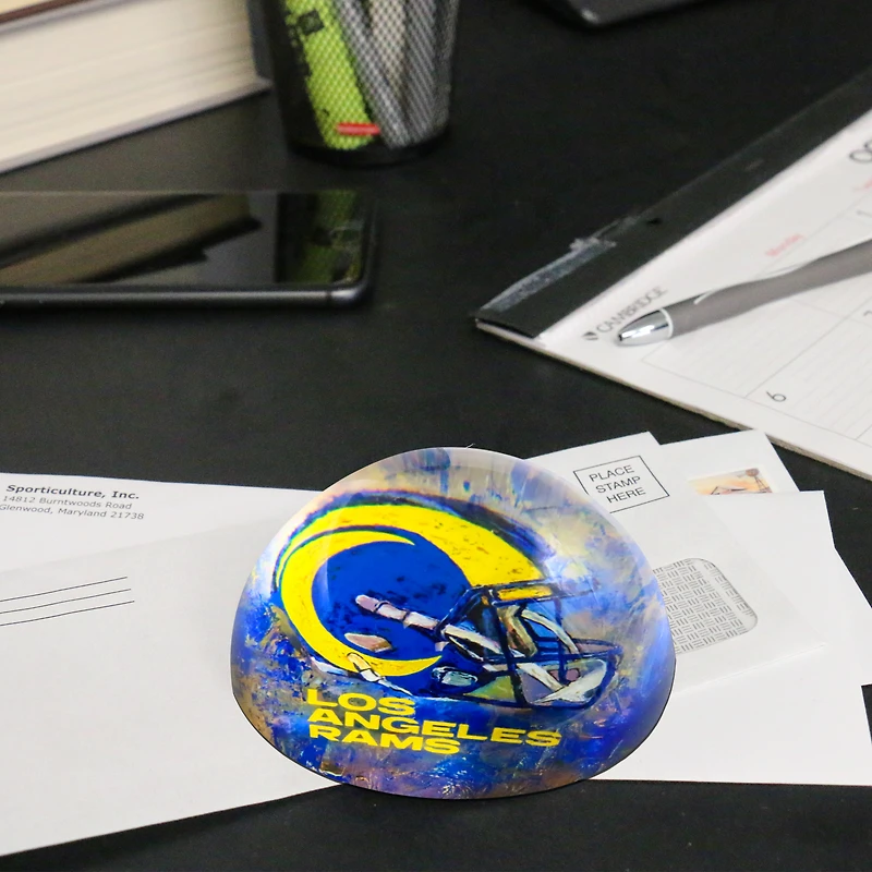 Presse-papiers en forme de dôme de fierté de l'équipe des Los Angeles Rams