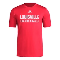 T-shirt de basket-ball adidas rouge Louisville Cardinals pour homme, porté sur le terrain avant match
