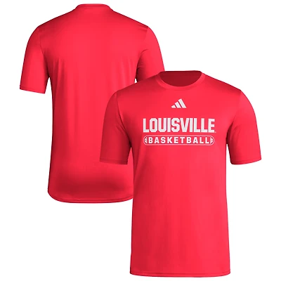 T-shirt de basket-ball adidas rouge Louisville Cardinals pour homme, porté sur le terrain avant match