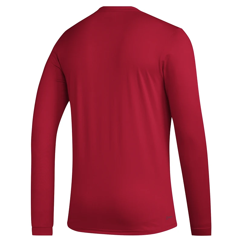 T-shirt d'avant-match à manches longues avec logo du casier principal des Louisville Cardinals adidas rouge pour hommes