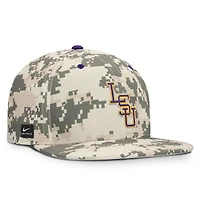 Casquette ajustée Nike Digital Camo LSU Tigers 2025 Dugout True Performance pour homme