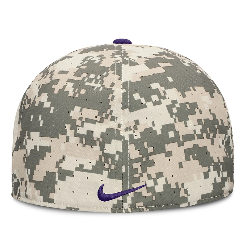 Casquette ajustée Nike Digital Camo LSU Tigers 2025 Dugout True Performance pour homme