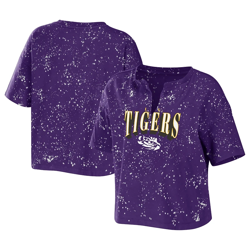 WEAR by Erin Andrews - T-shirt court violet à encolure crantée LSU Tigers avec lavage l'eau de javel
