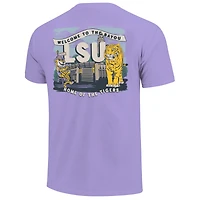T-shirt violet pour jeunes des LSU Tigers, scène du campus local